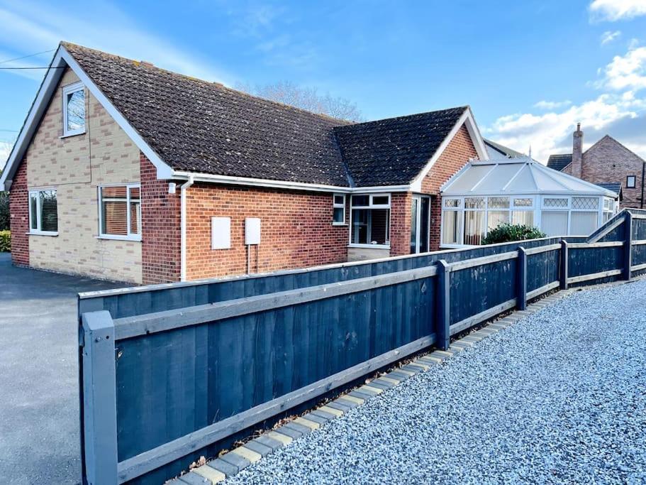 5-Bedroom Cottage In Healing, Grimsby 外观 照片